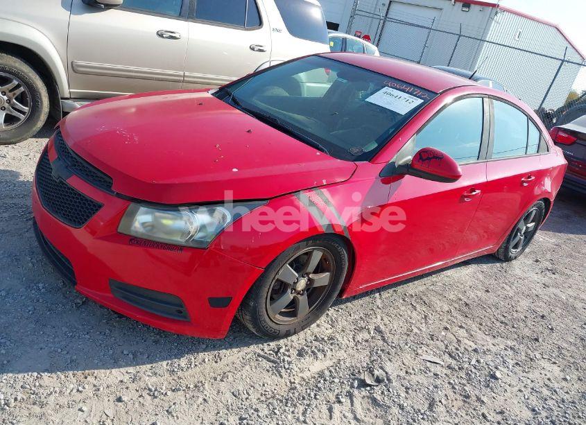 Photo 2 of 2014 Chevrolet Cruze 1LT AUTO (VIN 1G1PC5SB4E7164571)