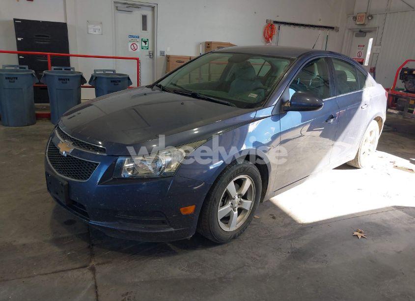 Photo 2 of 2014 Chevrolet Cruze 1LT AUTO (VIN 1G1PC5SB4E7166661)