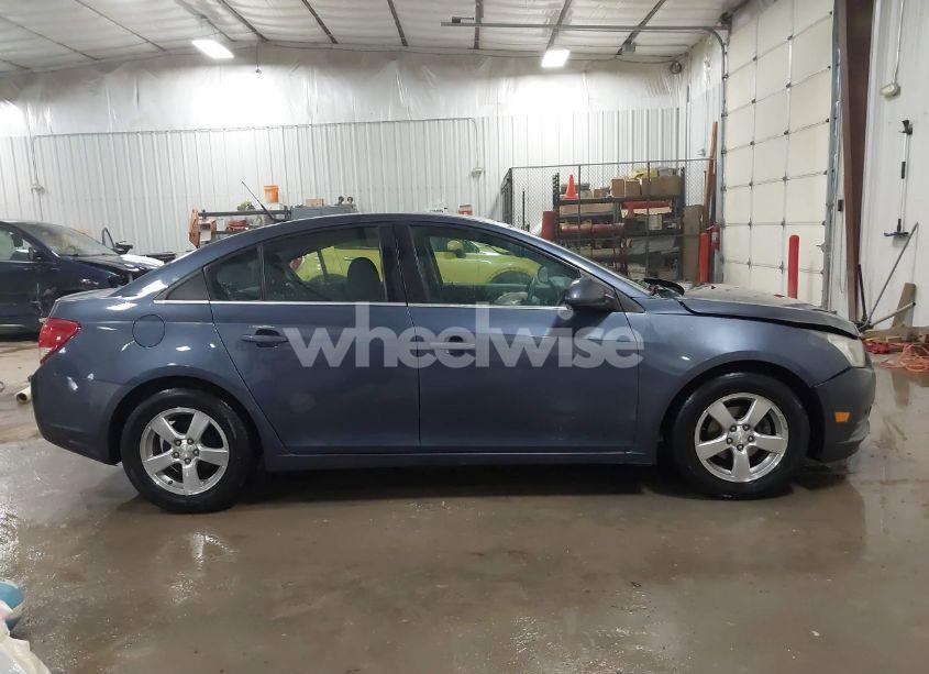 Photo 13 of 2014 Chevrolet Cruze 1LT AUTO (VIN 1G1PC5SB4E7175022)