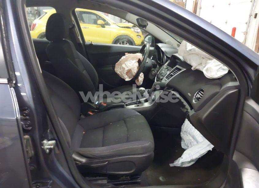 Photo 5 of 2014 Chevrolet Cruze 1LT AUTO (VIN 1G1PC5SB4E7175022)