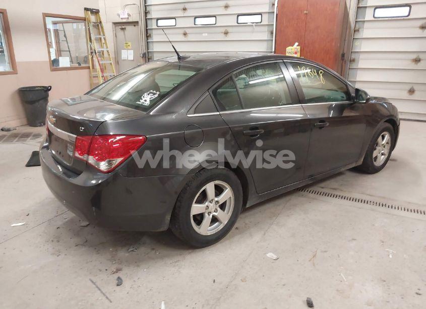 Photo 4 of 2014 Chevrolet Cruze 1LT AUTO (VIN 1G1PC5SB4E7175084)