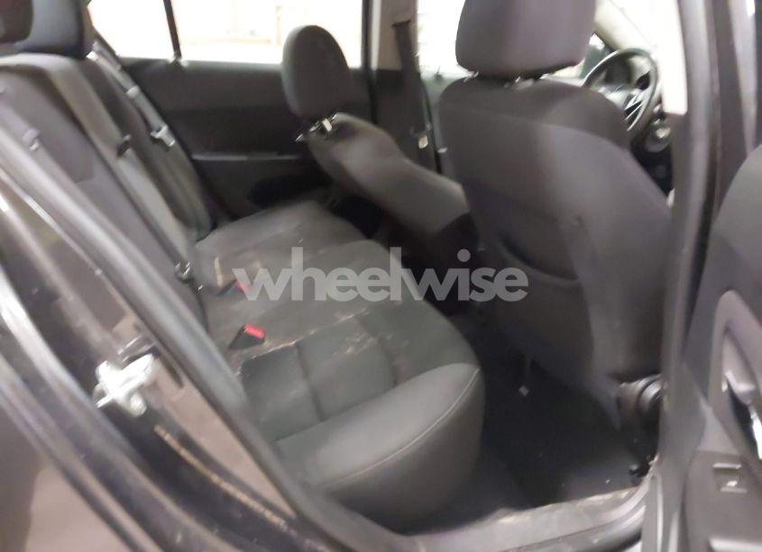 Photo 8 of 2014 Chevrolet Cruze 1LT AUTO (VIN 1G1PC5SB4E7175084)