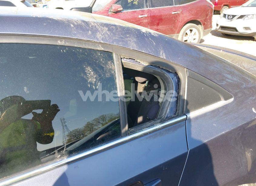 Photo 12 of 2014 Chevrolet Cruze 1LT AUTO (VIN 1G1PC5SB4E7187283)