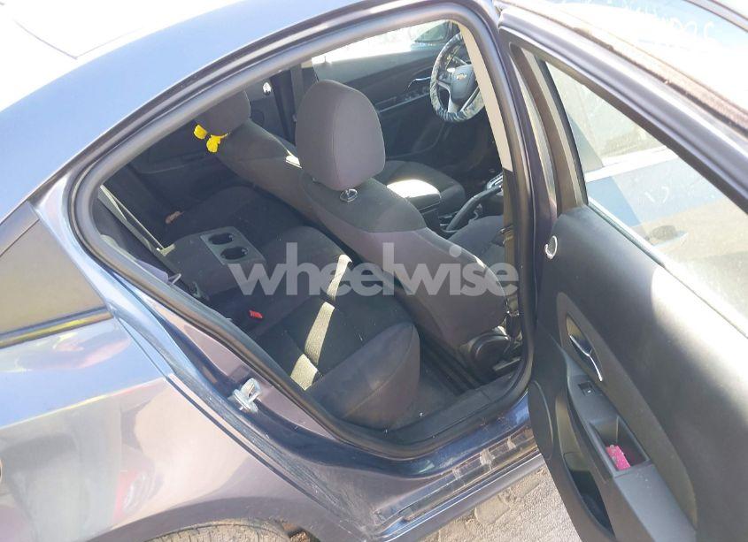 Photo 8 of 2014 Chevrolet Cruze 1LT AUTO (VIN 1G1PC5SB4E7187283)