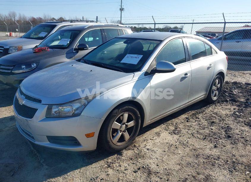 Photo 2 of 2014 Chevrolet Cruze 1LT AUTO (VIN 1G1PC5SB4E7188367)