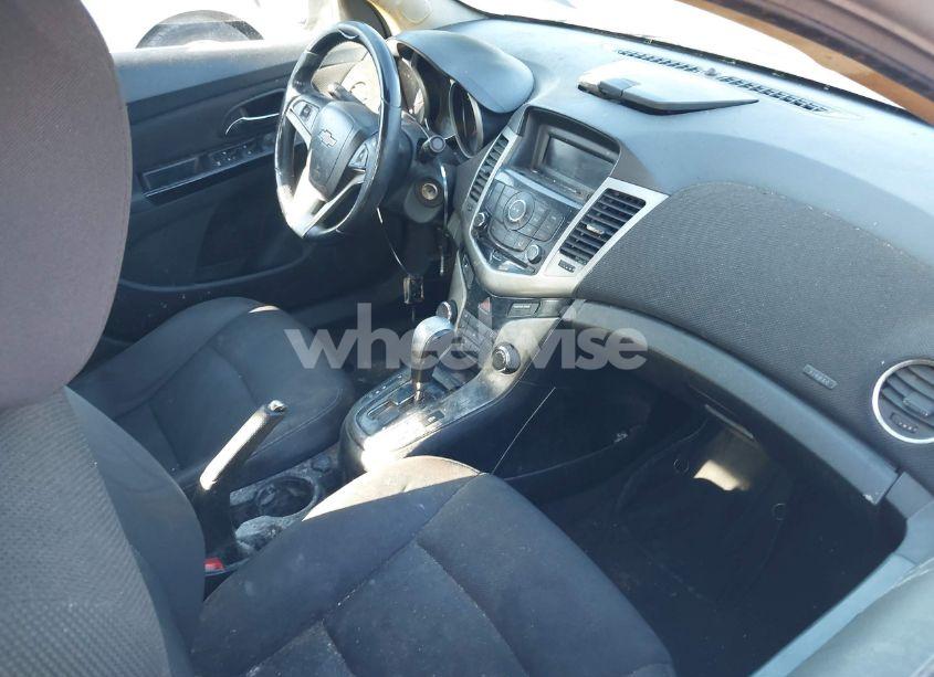 Photo 5 of 2014 Chevrolet Cruze 1LT AUTO (VIN 1G1PC5SB4E7188367)