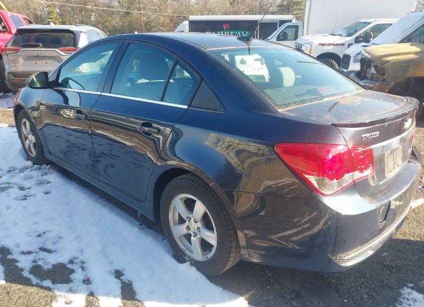 Photo 3 of 2014 Chevrolet Cruze 1LT AUTO (VIN 1G1PC5SB4E7233663)
