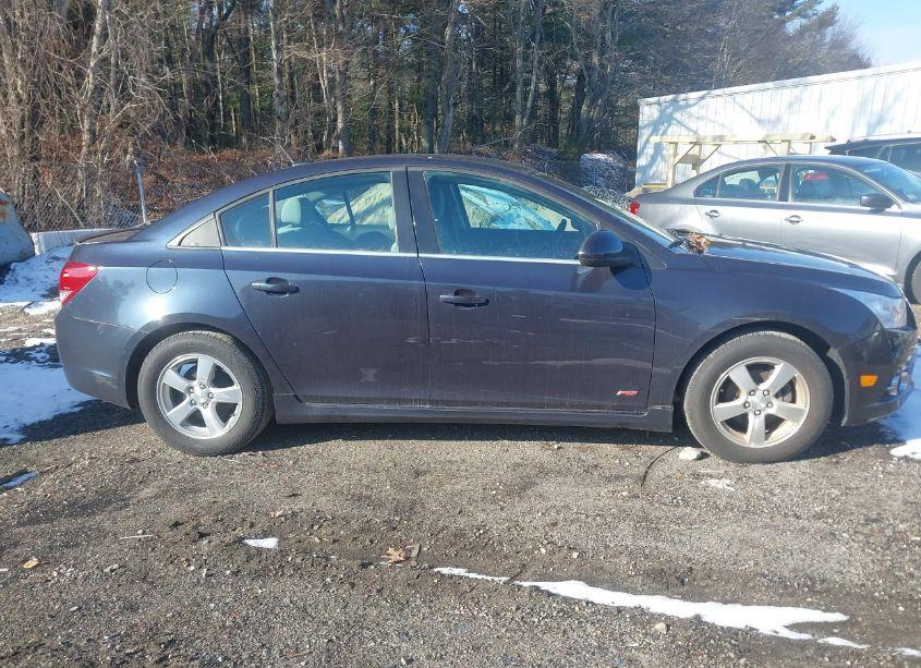 Photo 8 of 2014 Chevrolet Cruze 1LT AUTO (VIN 1G1PC5SB4E7233663)