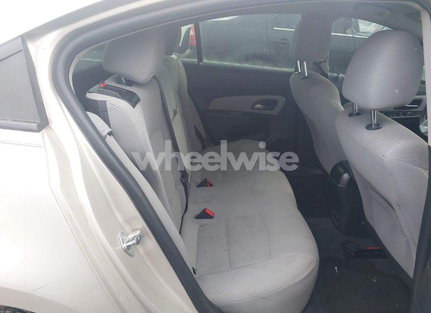 Photo 8 of 2014 Chevrolet Cruze 1LT AUTO (VIN 1G1PC5SB4E7242203)