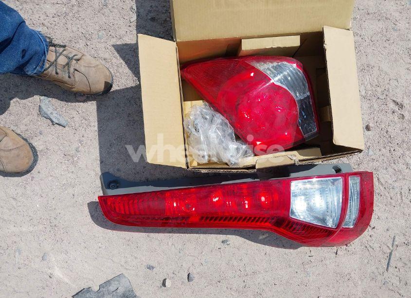 Photo 12 of 2014 Chevrolet Cruze 1LT AUTO (VIN 1G1PC5SB4E7246364)