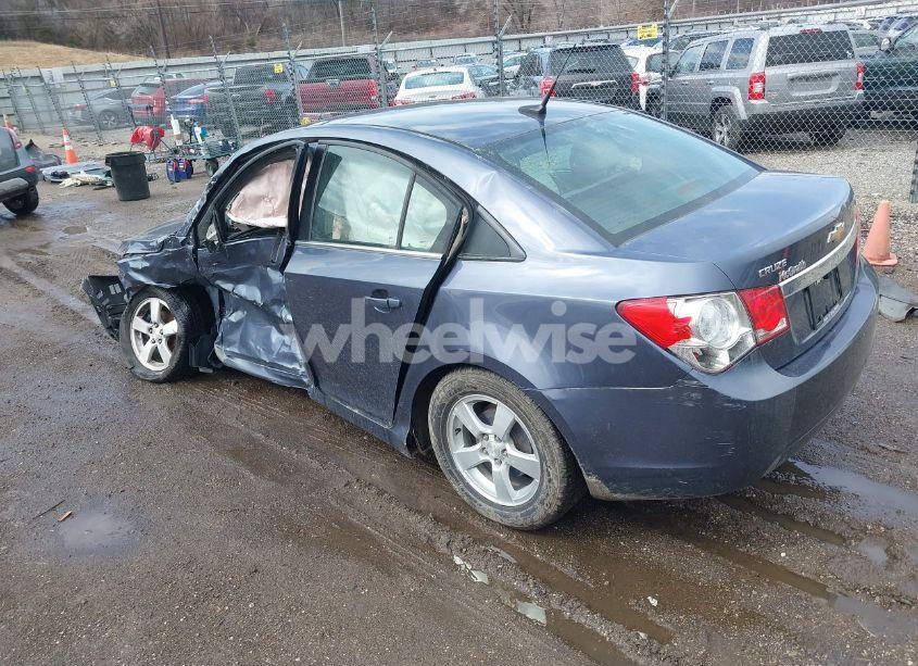 Photo 3 of 2014 Chevrolet Cruze 1LT AUTO (VIN 1G1PC5SB4E7250561)