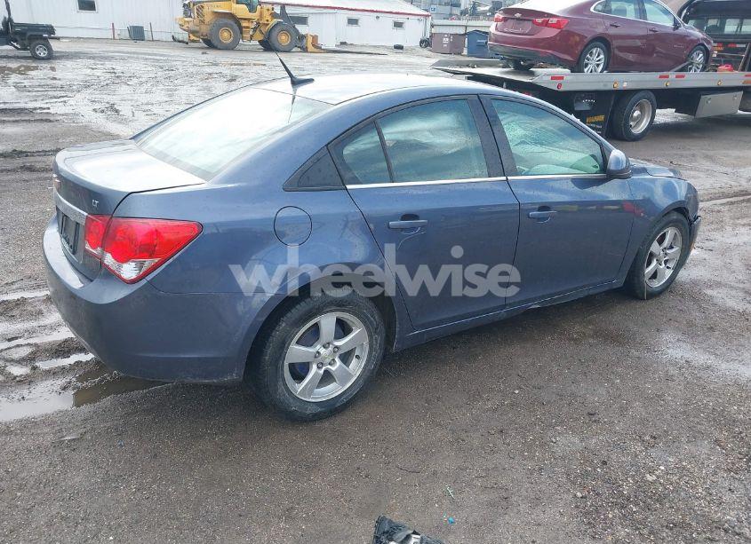 Photo 4 of 2014 Chevrolet Cruze 1LT AUTO (VIN 1G1PC5SB4E7250561)