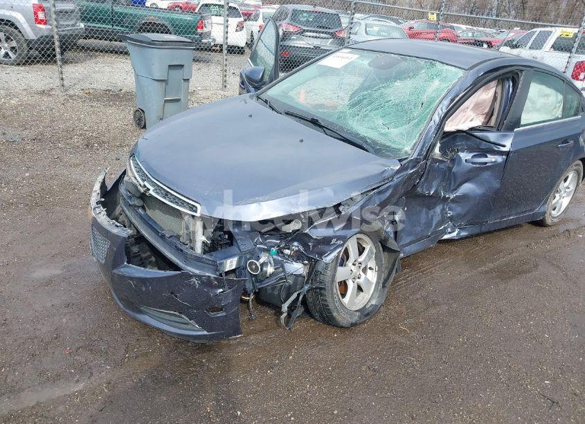 Photo 6 of 2014 Chevrolet Cruze 1LT AUTO (VIN 1G1PC5SB4E7250561)