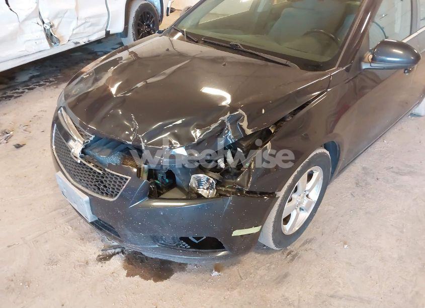 Photo 6 of 2014 Chevrolet Cruze 1LT AUTO (VIN 1G1PC5SB4E7262225)