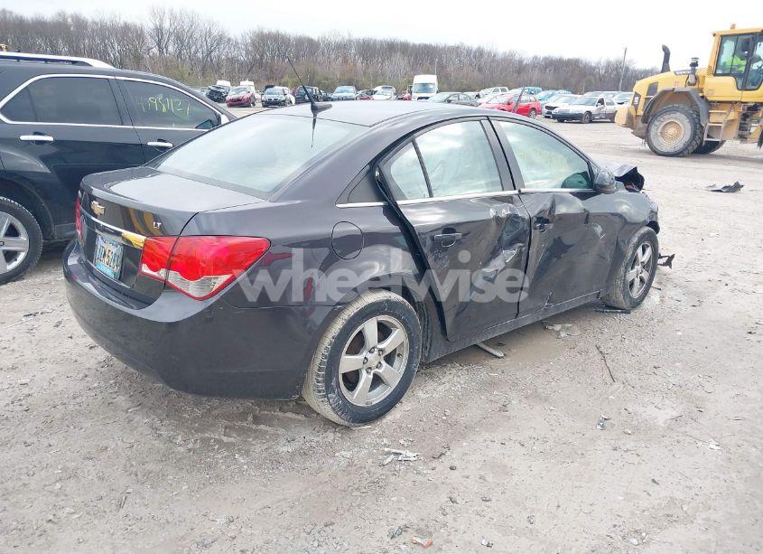 Photo 4 of 2014 Chevrolet Cruze 1LT AUTO (VIN 1G1PC5SB4E7266758)