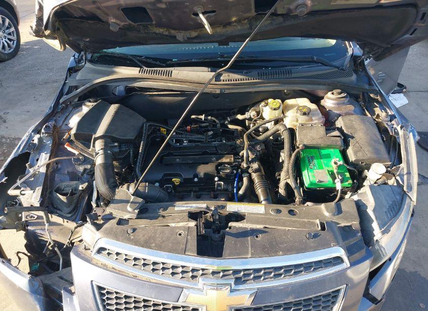 Photo 10 of 2014 Chevrolet Cruze 1LT AUTO (VIN 1G1PC5SB4E7279252)