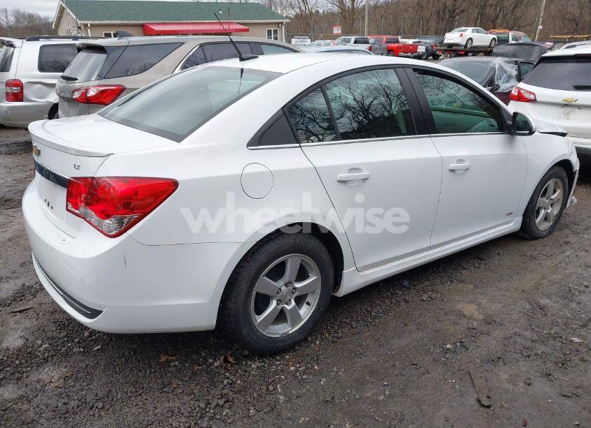 Photo 4 of 2014 Chevrolet Cruze 1LT AUTO (VIN 1G1PC5SB4E7282975)