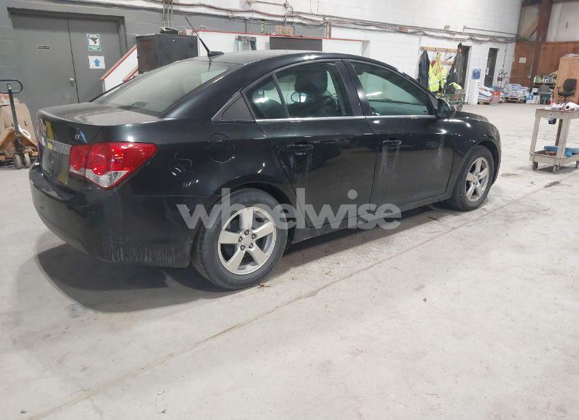 Photo 4 of 2014 Chevrolet Cruze 1LT AUTO (VIN 1G1PC5SB4E7307261)