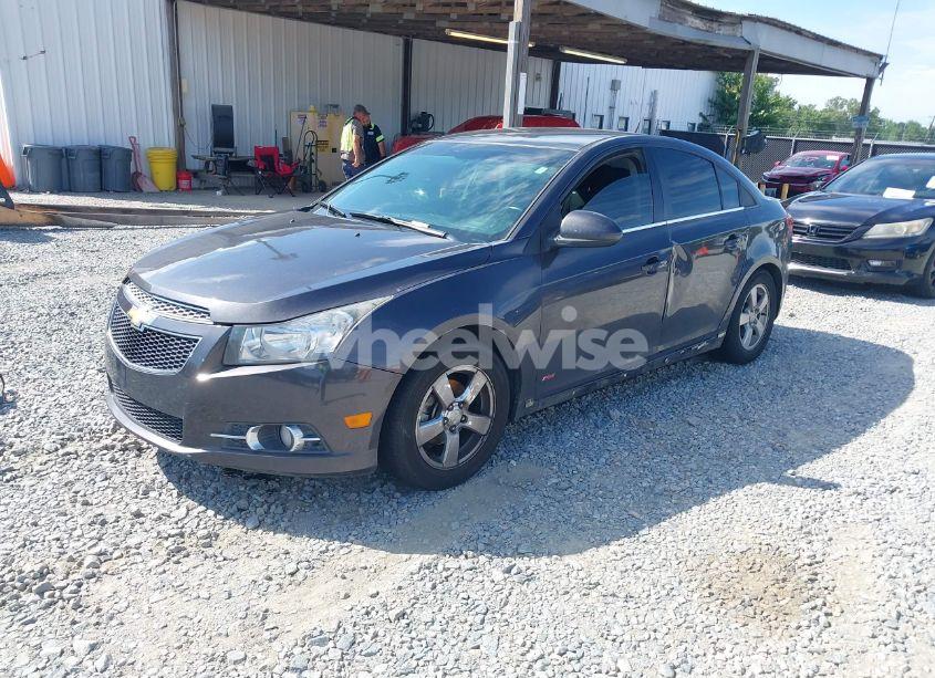 Photo 2 of 2014 Chevrolet Cruze 1LT AUTO (VIN 1G1PC5SB4E7314694)