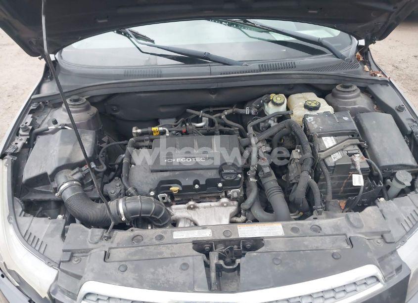 Photo 10 of 2014 Chevrolet Cruze 1LT AUTO (VIN 1G1PC5SB4E7333505)