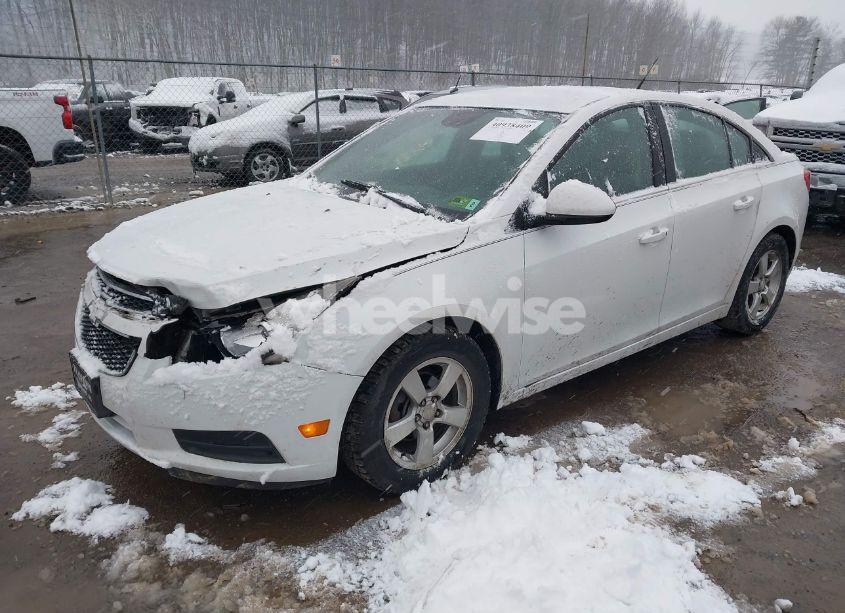 Photo 2 of 2014 Chevrolet Cruze 1LT AUTO (VIN 1G1PC5SB4E7336405)