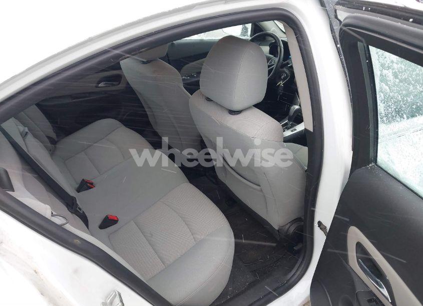 Photo 8 of 2014 Chevrolet Cruze 1LT AUTO (VIN 1G1PC5SB4E7336405)