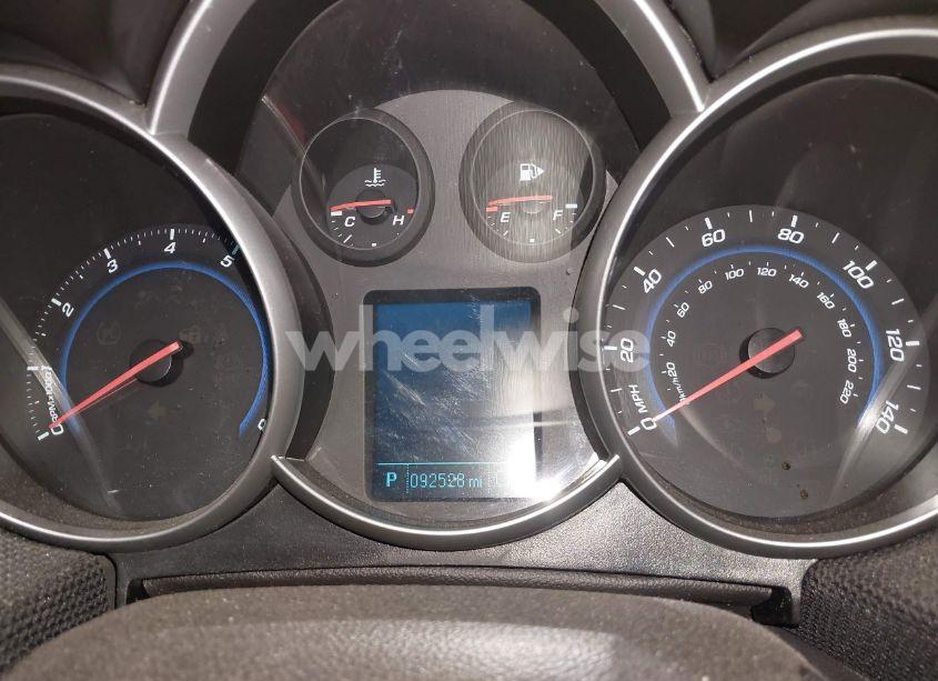 Photo 7 of 2014 Chevrolet Cruze LT (VIN 1G1PC5SB4E7344522)