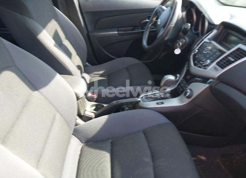 Photo 5 of 2014 Chevrolet Cruze 1LT AUTO (VIN 1G1PC5SB4E7348392)