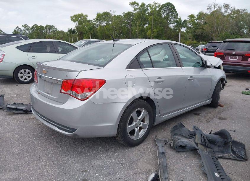 Photo 4 of 2014 Chevrolet Cruze 1LT AUTO (VIN 1G1PC5SB4E7369002)
