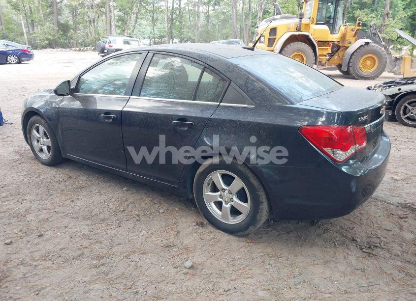 Photo 3 of 2014 Chevrolet Cruze 1LT AUTO (VIN 1G1PC5SB4E7370277)