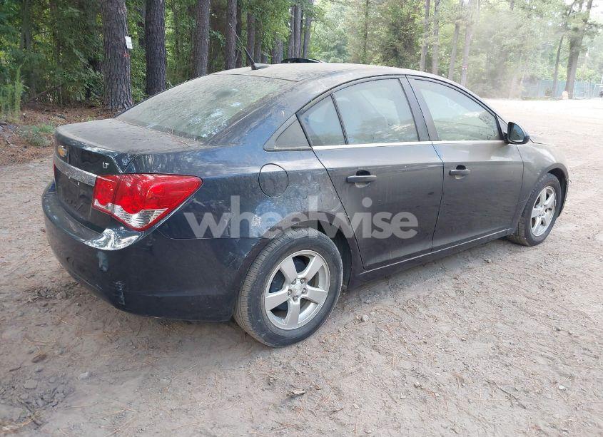 Photo 4 of 2014 Chevrolet Cruze 1LT AUTO (VIN 1G1PC5SB4E7370277)