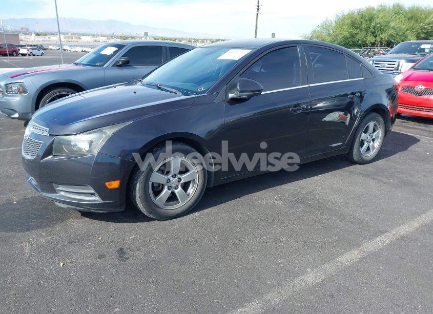 Photo 2 of 2014 Chevrolet Cruze 1LT AUTO (VIN 1G1PC5SB4E7377469)