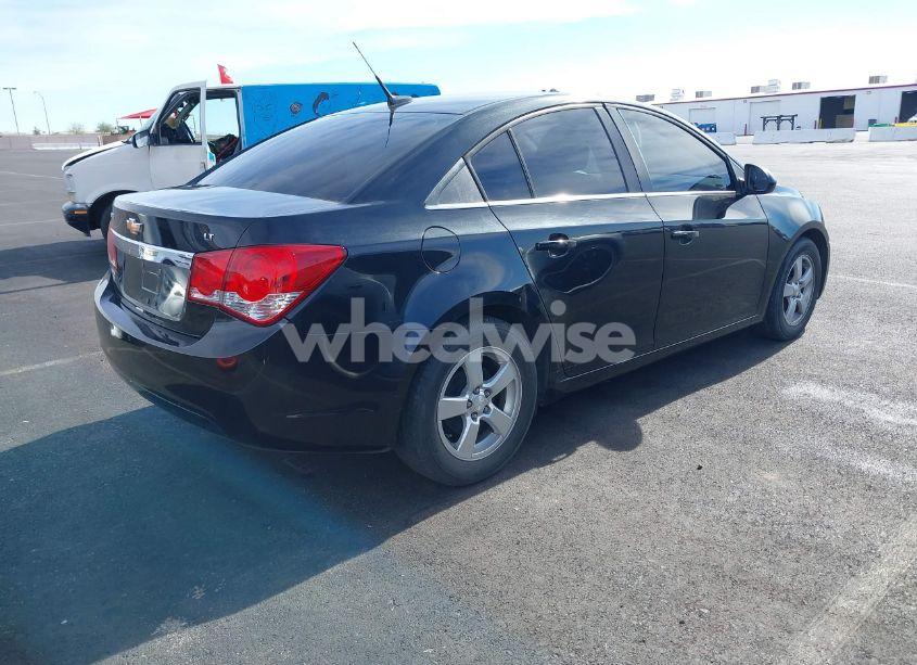 Photo 4 of 2014 Chevrolet Cruze 1LT AUTO (VIN 1G1PC5SB4E7377469)