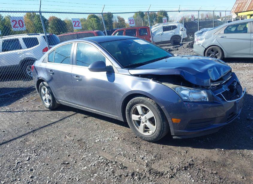 2014 Chevrolet Cruze 1LT AUTO (VIN 1G1PC5SB4E7413838) main photo