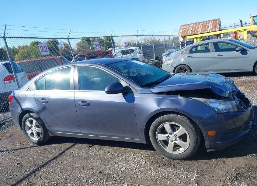 Photo 13 of 2014 Chevrolet Cruze 1LT AUTO (VIN 1G1PC5SB4E7413838)