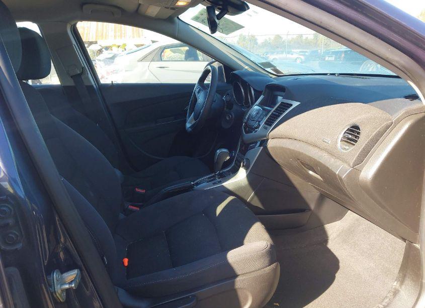 Photo 5 of 2014 Chevrolet Cruze 1LT AUTO (VIN 1G1PC5SB4E7413838)