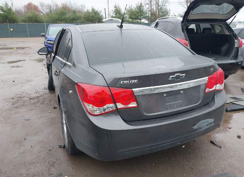 Photo 3 of 2014 Chevrolet Cruze 1LT AUTO (VIN 1G1PC5SB4E7418828)