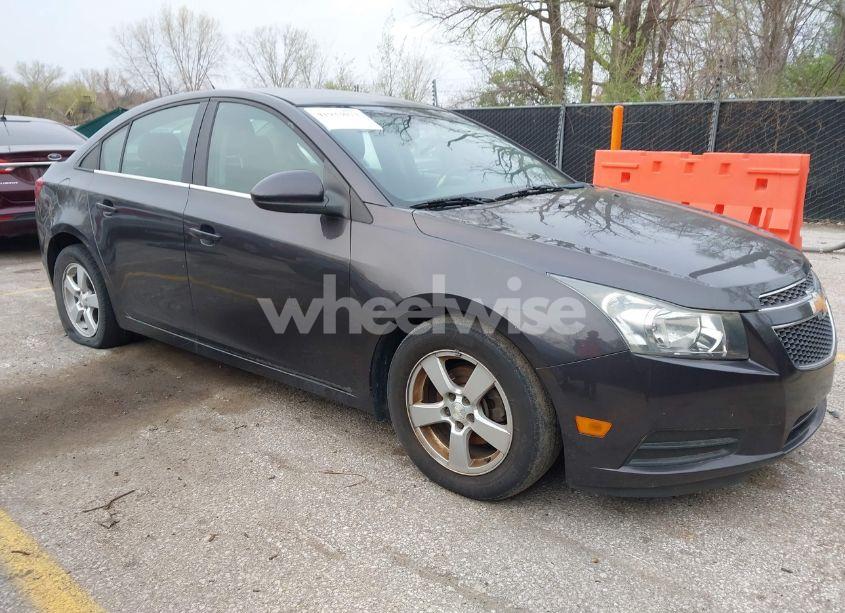 2014 Chevrolet Cruze 1LT AUTO (VIN 1G1PC5SB4E7440909) main photo
