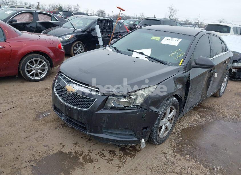 Photo 2 of 2014 Chevrolet Cruze 1LT AUTO (VIN 1G1PC5SB4E7479001)