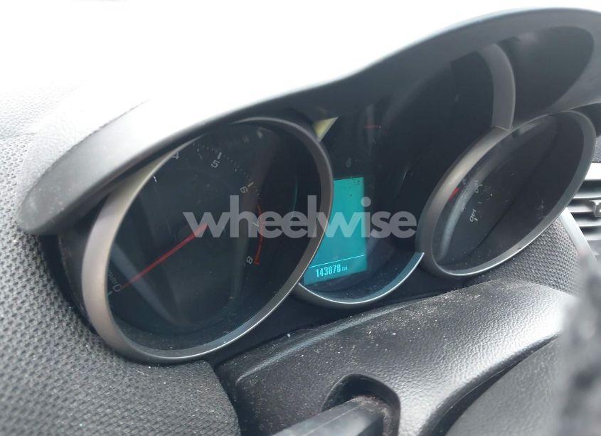 Photo 7 of 2014 Chevrolet Cruze 1LT AUTO (VIN 1G1PC5SB4E7479001)