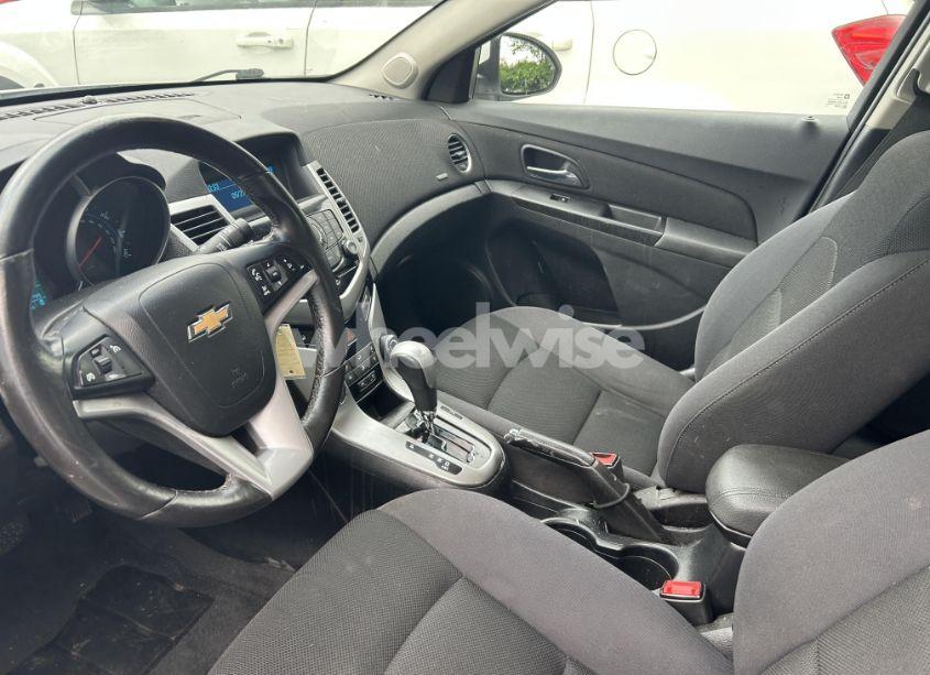Photo 5 of 2014 Chevrolet Cruze (VIN 1G1PC5SB4E7481542)