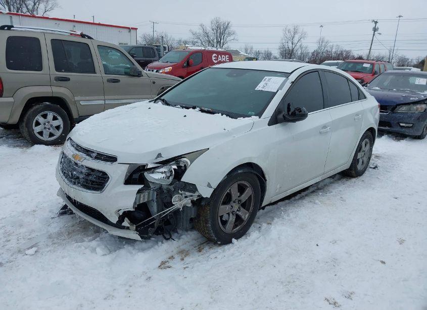 Photo 2 of 2015 Chevrolet Cruze 1LT AUTO (VIN 1G1PC5SB4F7103559)