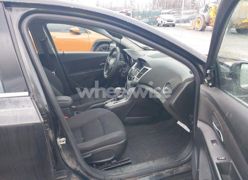 Photo 5 of 2015 Chevrolet Cruze 1LT AUTO (VIN 1G1PC5SB4F7154981)