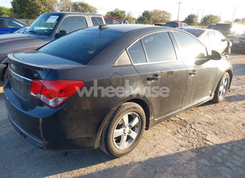 Photo 4 of 2015 Chevrolet Cruze 1LT AUTO (VIN 1G1PC5SB4F7170419)