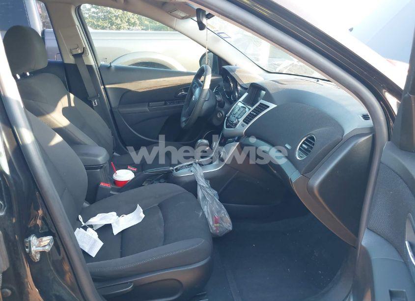 Photo 5 of 2015 Chevrolet Cruze 1LT AUTO (VIN 1G1PC5SB4F7170419)