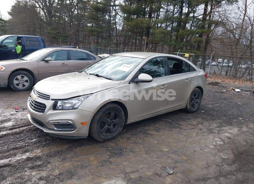Photo 2 of 2015 Chevrolet Cruze 1LT AUTO (VIN 1G1PC5SB4F7192727)