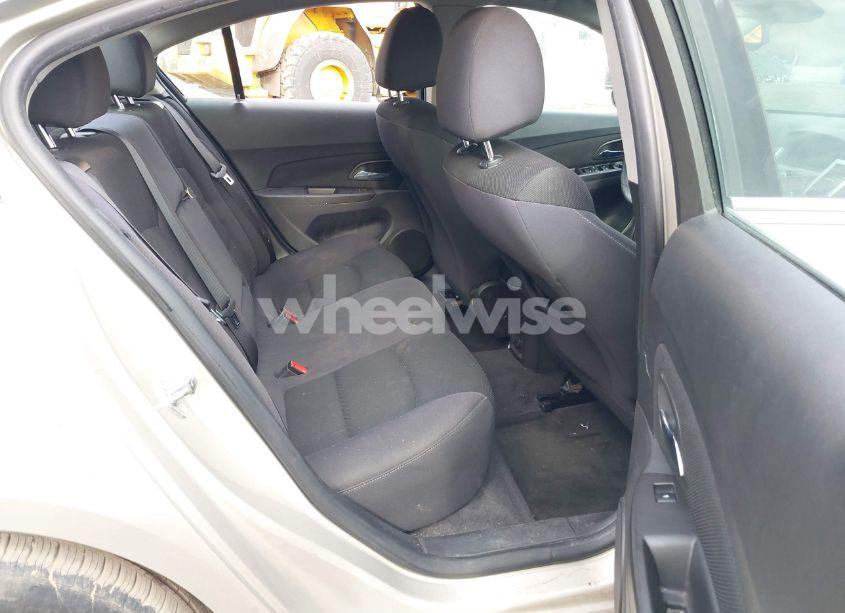 Photo 8 of 2015 Chevrolet Cruze 1LT AUTO (VIN 1G1PC5SB4F7192727)