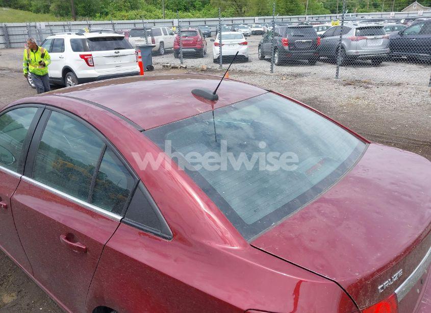 Photo 6 of 2015 Chevrolet Cruze 1LT AUTO (VIN 1G1PC5SB4F7199600)