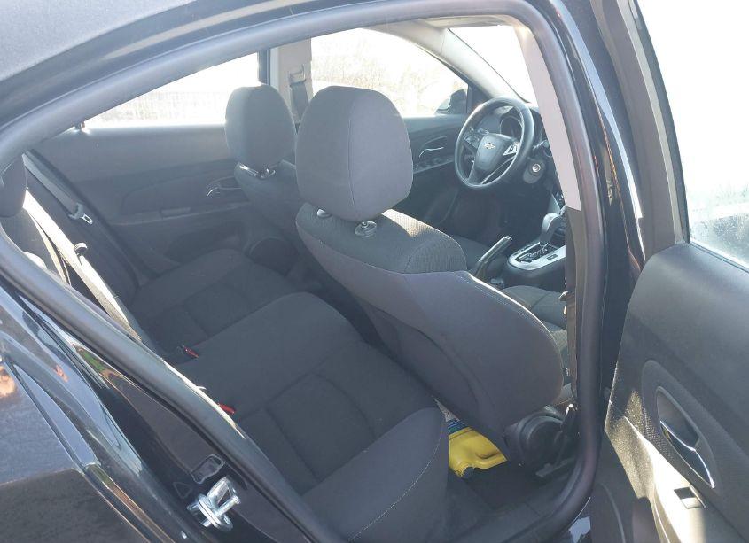 Photo 8 of 2015 Chevrolet Cruze 1LT AUTO (VIN 1G1PC5SB4F7219036)