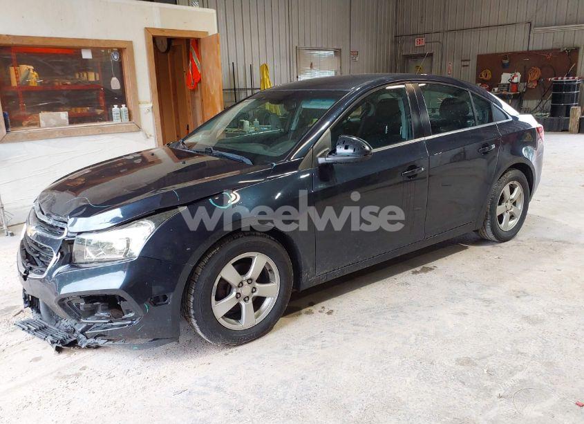 Photo 2 of 2015 Chevrolet Cruze 1LT AUTO (VIN 1G1PC5SB4F7261187)